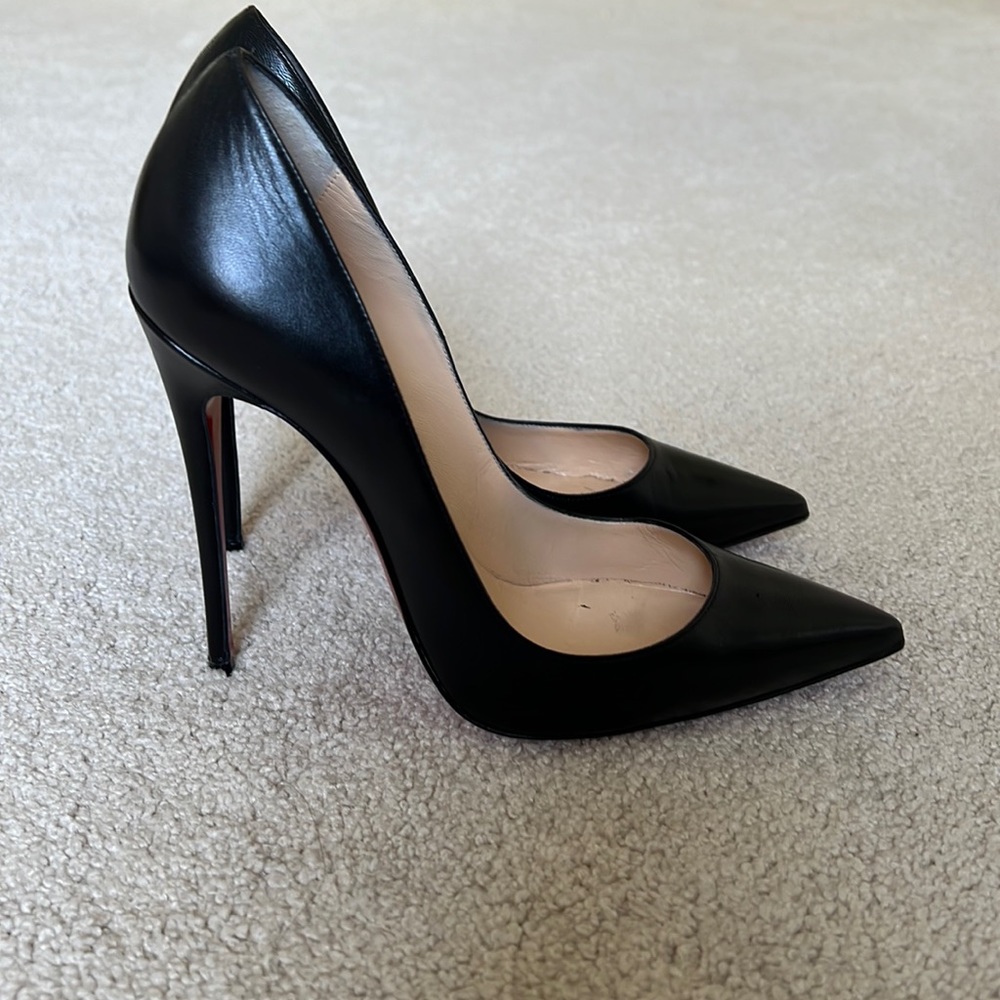 Christian Louboutin So Kate 37.5